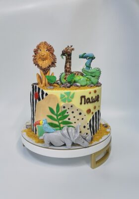 Торт на 8 лет мальчику или девочке на день рождения из натуральных ингредиентов